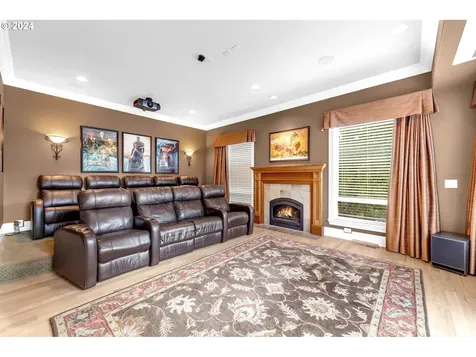 912 Se 201st Court Camas WA 98607