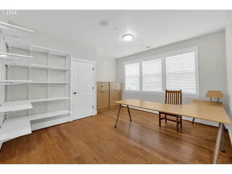 912 Se 201st Court Camas WA 98607