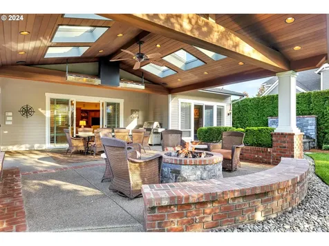 912 Se 201st Court Camas WA 98607