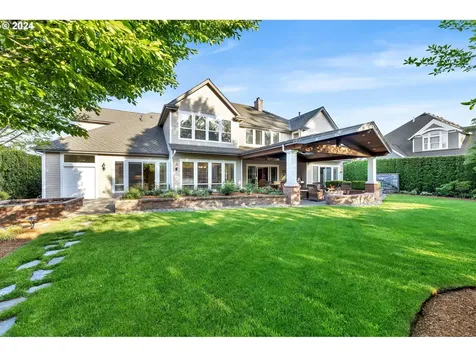 912 Se 201st Court Camas WA 98607
