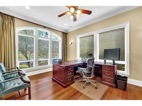 912 Se 201st Court Camas WA 98607