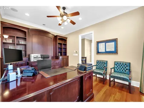 912 Se 201st Court Camas WA 98607