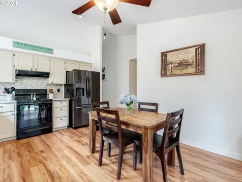 17608 Se 22nd Way Vancouver WA 98683