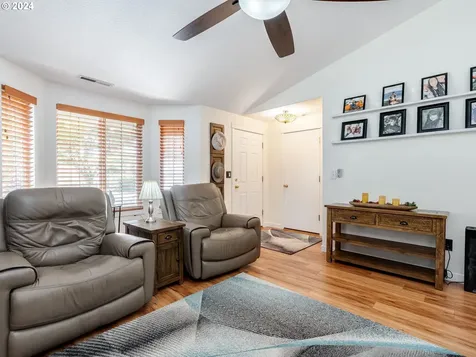 17608 Se 22nd Way Vancouver WA 98683