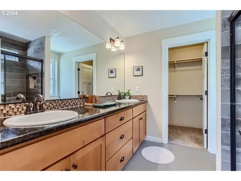 2750 NE Rodney Avenue Portland OR 97212