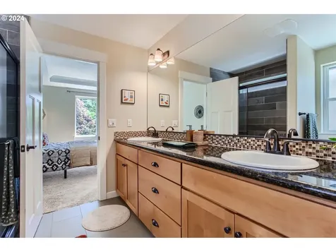 2750 NE Rodney Avenue Portland OR 97212