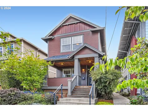 2750 NE Rodney Avenue Portland OR 97212