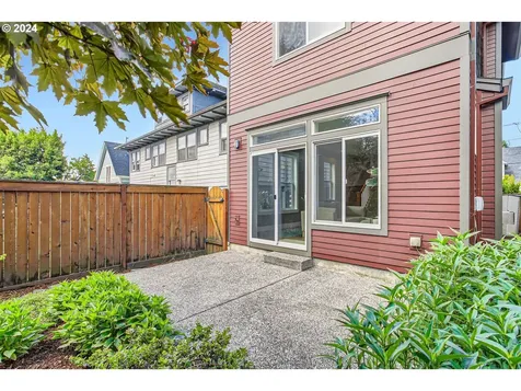 2750 NE Rodney Avenue Portland OR 97212