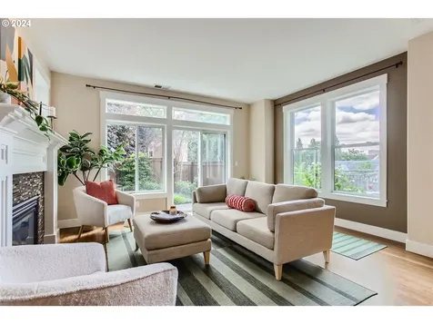 2750 NE Rodney Avenue Portland OR 97212
