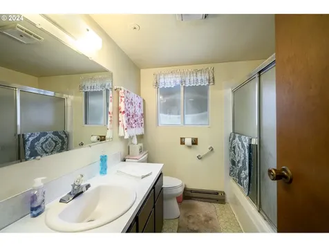 26230 SW Thunderhead Lane Sheridan OR 97378