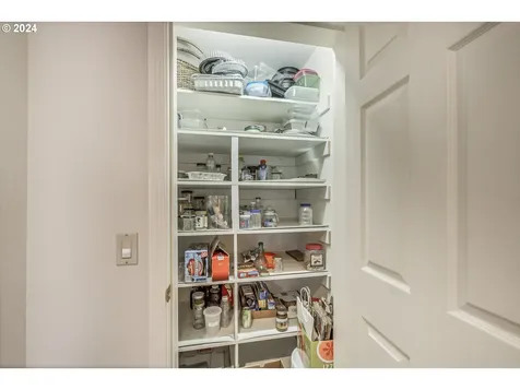 1095 Hollyridge Drive Tillamook OR 97141