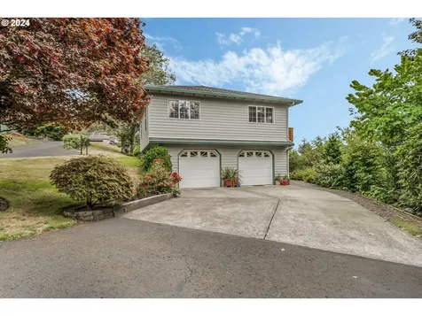 1095 Hollyridge Drive Tillamook OR 97141