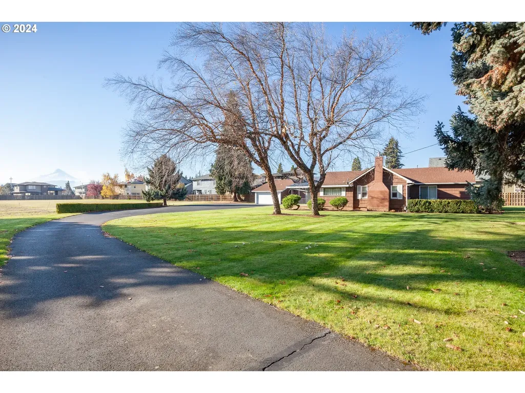 3643 Lois Drive Hood River OR 97031