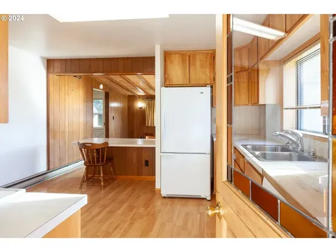 3643 Lois Drive Hood River OR 97031
