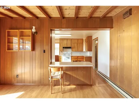 3643 Lois Drive Hood River OR 97031