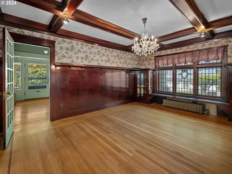 1002 Se 53rd Avenue Portland OR 97215