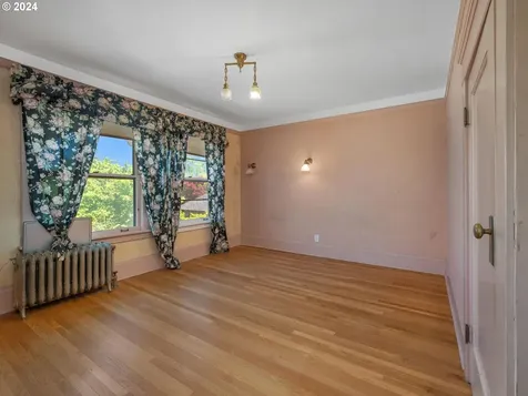 1002 Se 53rd Avenue Portland OR 97215