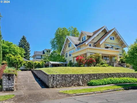 1002 Se 53rd Avenue Portland OR 97215