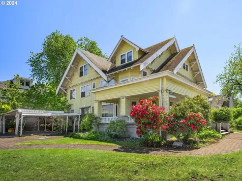 1002 Se 53rd Avenue Portland OR 97215