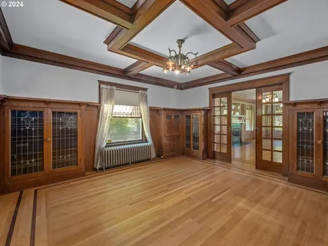 1002 Se 53rd Avenue Portland OR 97215