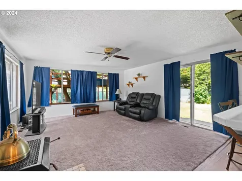 4215 Se 112th Avenue Portland OR 97266