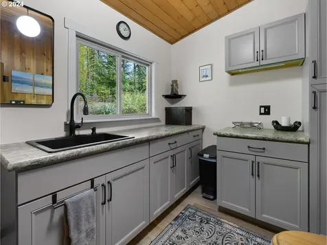 22009 S Lost Mountain Road Estacada OR 97023