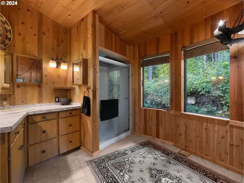 22009 S Lost Mountain Road Estacada OR 97023