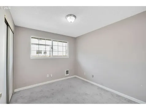 10750 NE Prescott Street Portland OR 97220