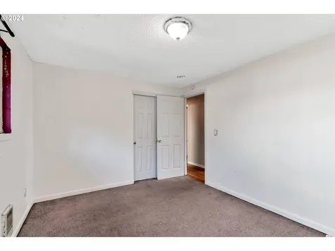 10750 NE Prescott Street Portland OR 97220
