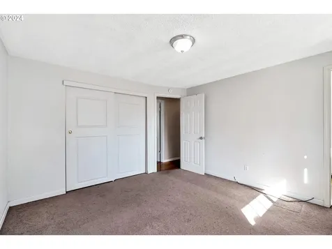 10750 NE Prescott Street Portland OR 97220