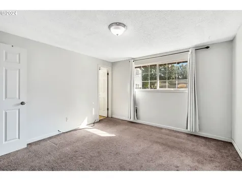 10750 NE Prescott Street Portland OR 97220