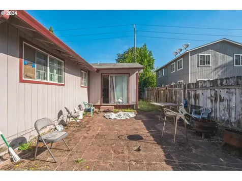 10750 NE Prescott Street Portland OR 97220