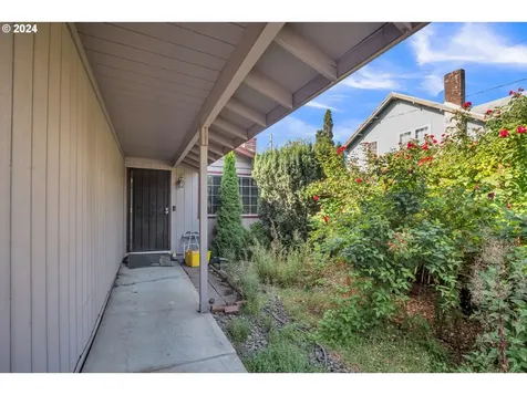10750 NE Prescott Street Portland OR 97220