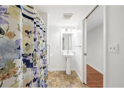 440 Avenue I Seaside OR 97138