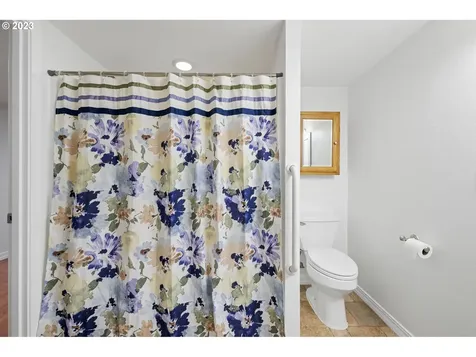 440 Avenue I Seaside OR 97138