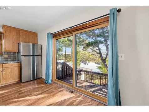 440 Avenue I Seaside OR 97138