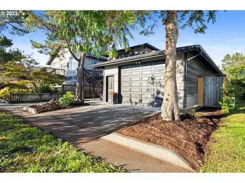 440 Avenue I Seaside OR 97138