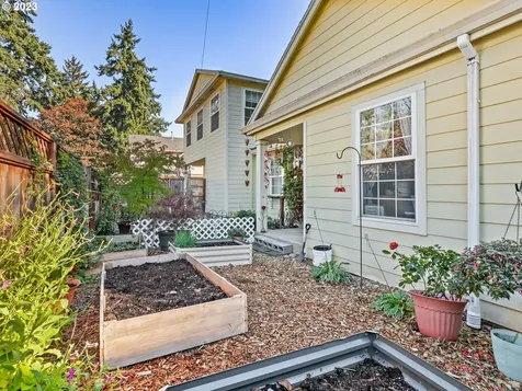 13930 Se Sherman Court Portland OR 97233