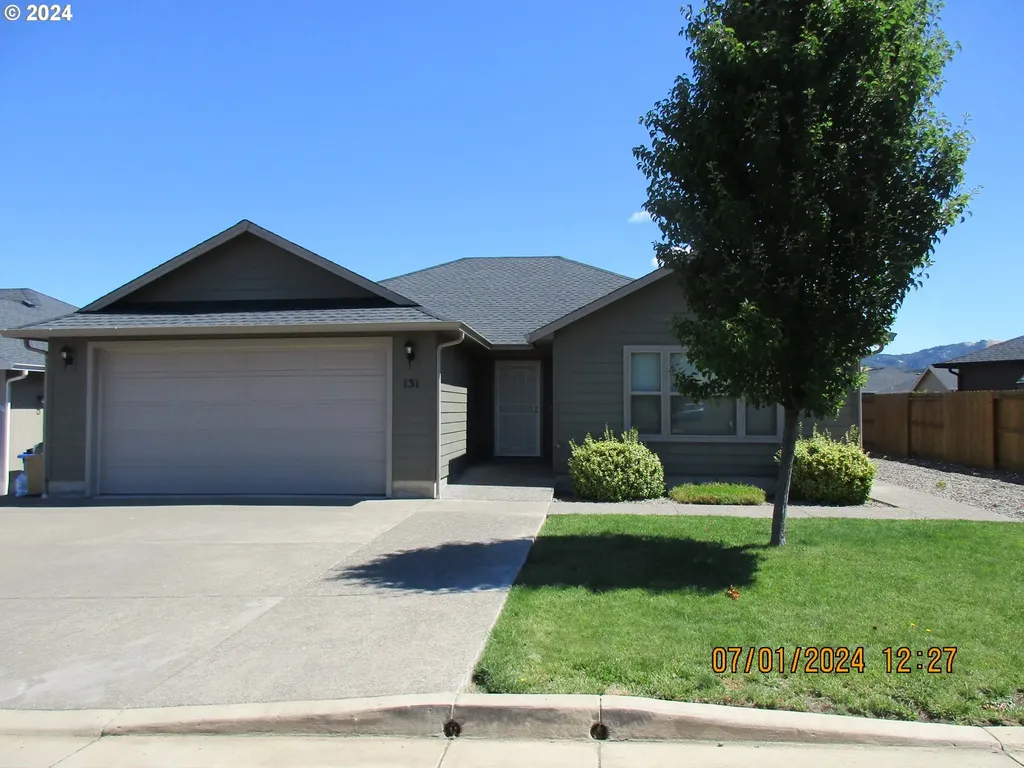 131 Braxton Court Roseburg OR 97471