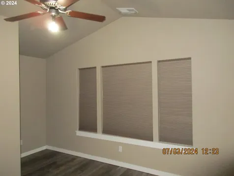 131 Braxton Court Roseburg OR 97471
