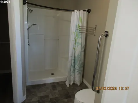 131 Braxton Court Roseburg OR 97471