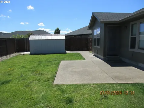 131 Braxton Court Roseburg OR 97471