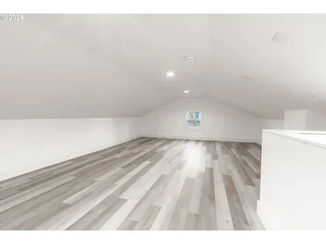 2425 Se 62nd Avenue Portland OR 97206