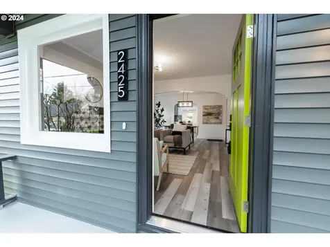 2425 Se 62nd Avenue Portland OR 97206