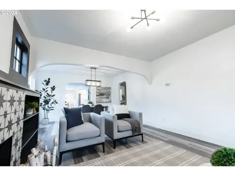 2425 Se 62nd Avenue Portland OR 97206