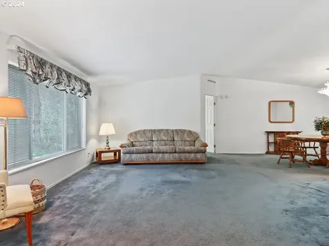17290 S Burk Road Beavercreek OR 97004