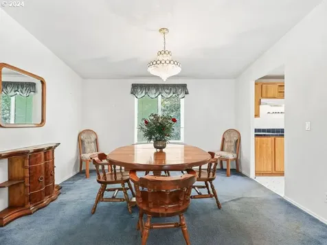 17290 S Burk Road Beavercreek OR 97004