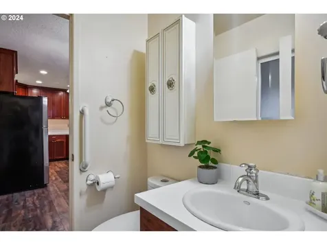 5815 SE Tolman Street Portland OR 97206