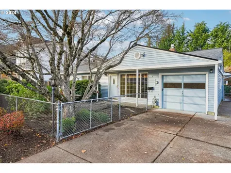 5815 SE Tolman Street Portland OR 97206