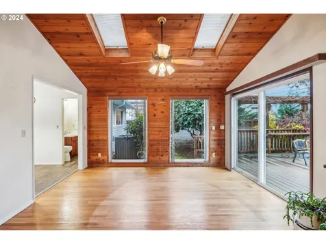 5815 SE Tolman Street Portland OR 97206